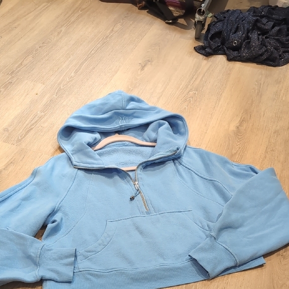 Lululemon Athletica Aero Blue Scuba Hoodie - Picture 4 of 13